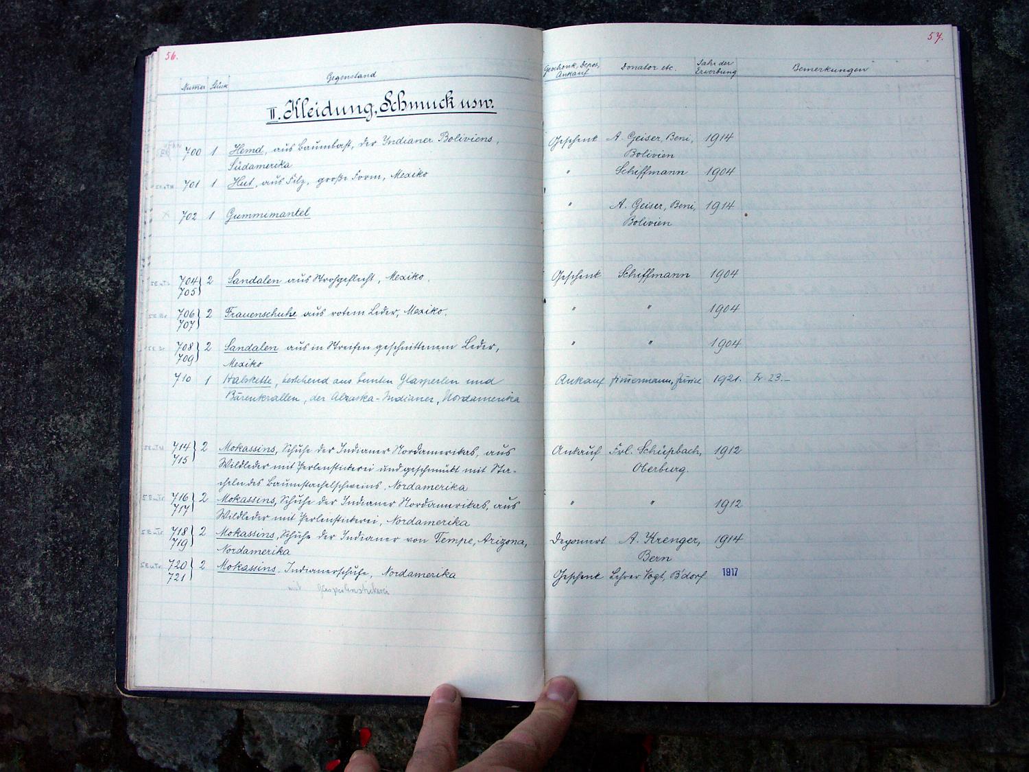 bu-00700_bis_21-0 katalog band01 kleidung,schmuck